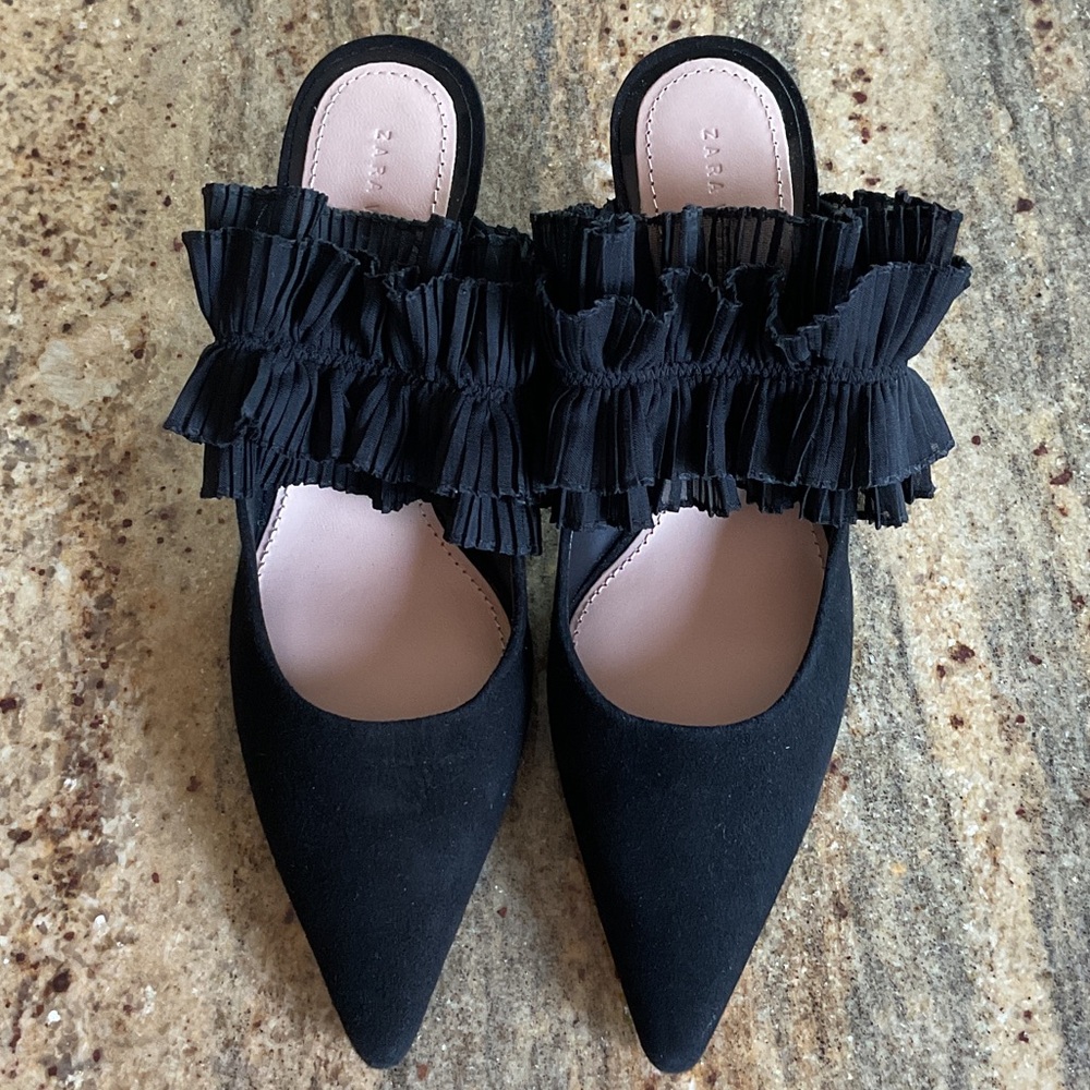 Elegant Black Ruffled Women's Mules